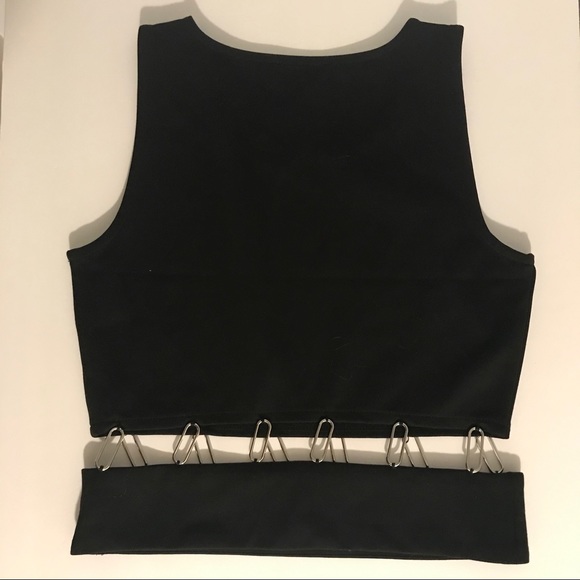 Bebe black grommet waist crop top - Picture 3 of 5